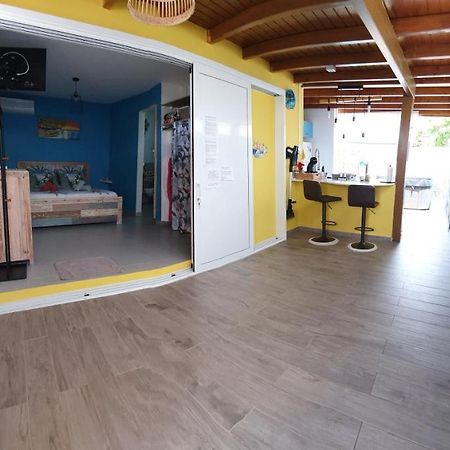 Chez Claudia: Charming Retreat with Private Jacuzzi and Pool Apartment Courcelles Exterior photo