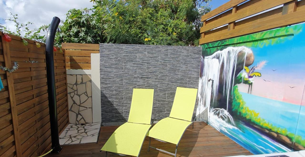 Chez Claudia: Charming Retreat with Private Jacuzzi and Pool Apartment Courcelles Exterior photo