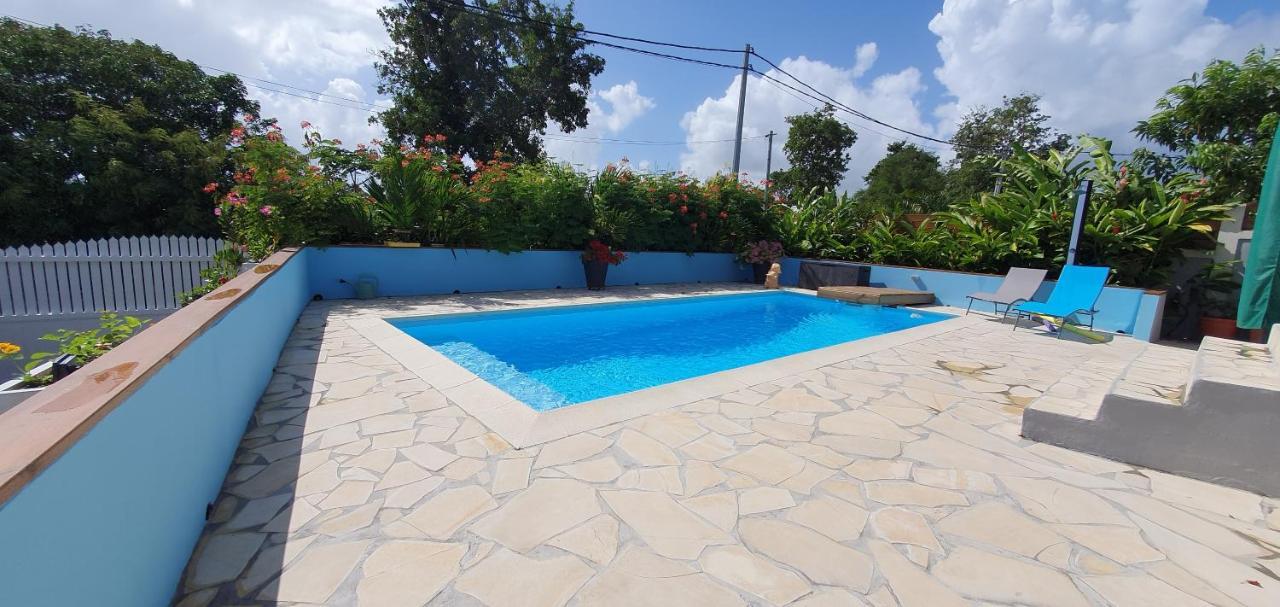 Chez Claudia: Charming Retreat with Private Jacuzzi and Pool Apartment Courcelles Exterior photo