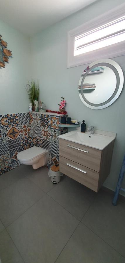 Chez Claudia: Charming Retreat with Private Jacuzzi and Pool Apartment Courcelles Exterior photo
