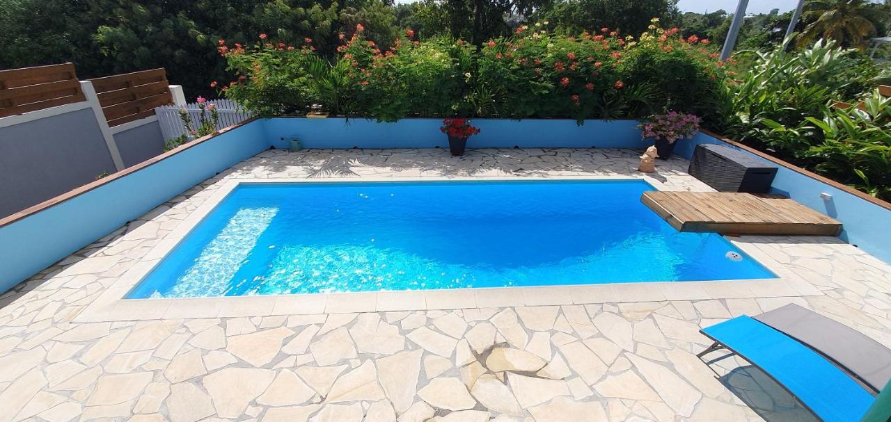 Chez Claudia: Charming Retreat with Private Jacuzzi and Pool Apartment Courcelles Exterior photo