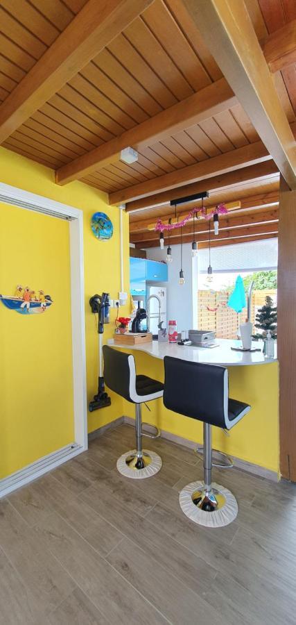 Chez Claudia: Charming Retreat with Private Jacuzzi and Pool Apartment Courcelles Exterior photo